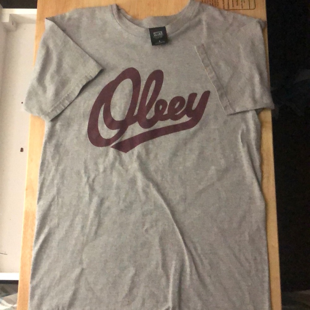 Obey brand t-shirt men’s small